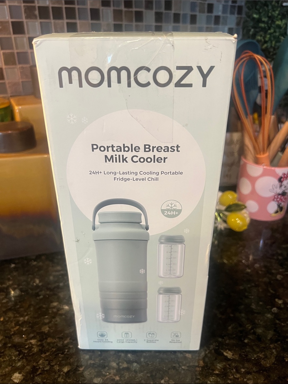 momcozy Portable Breast Milk Cooler - Mint Green- New - Open Box - 22oz